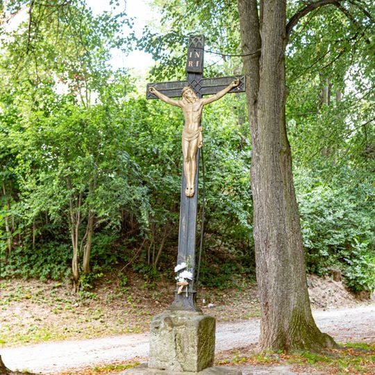 Kříž na Hřbitovní ulici v Rájci-Jestřebí