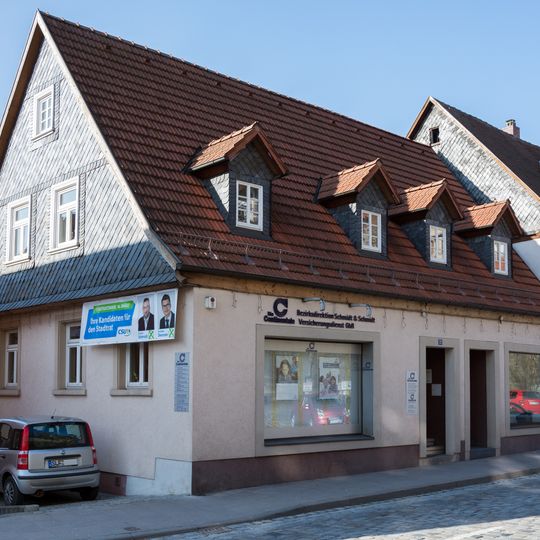 Wohn- und Geschäftshaus