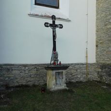 Kříž u kostela svatého Jiljí ve Vlašimi