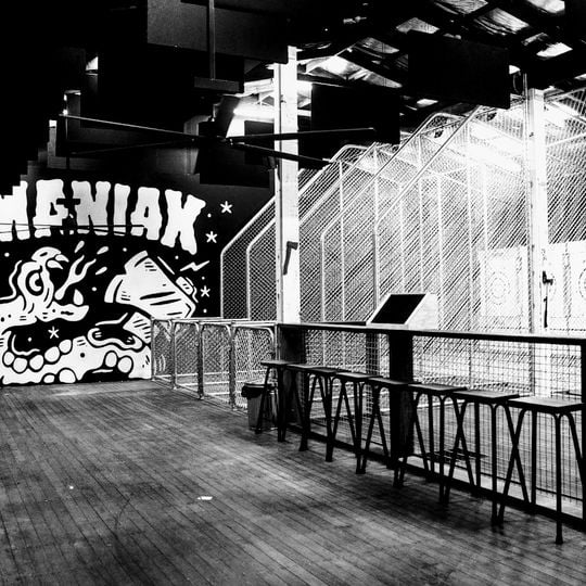 MANIAX Axe Throwing