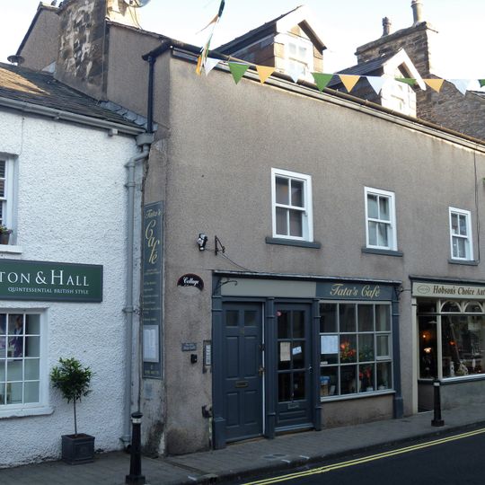 32 And 34, Main Street