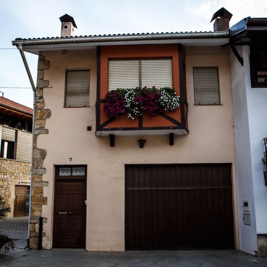 Casa Askatasunaren Enparantza 7