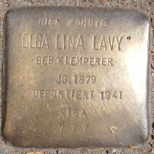 Stolperstein en memoria de Olga Lina Lavy