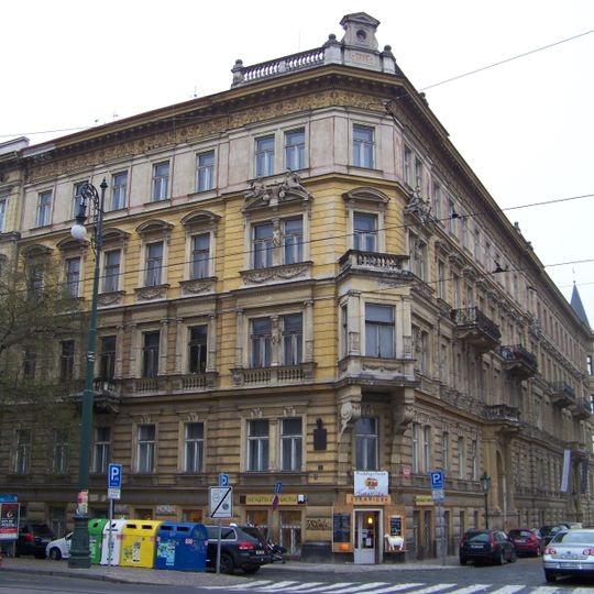 Jechentalovy domy, Malostranské nábř. 558/1