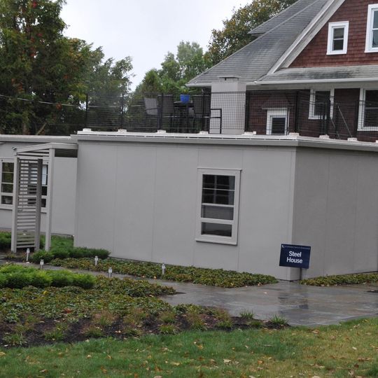 House at 130 Mohegan Avenue