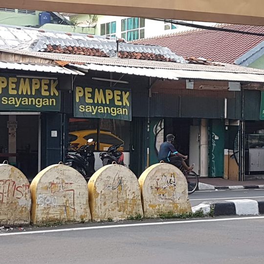 Pempek Garuda
