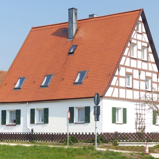 Former byre-dwelling in the village Unterhaidelbach