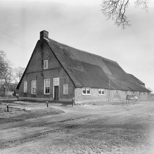 Oosteinde 18, Wapserveen