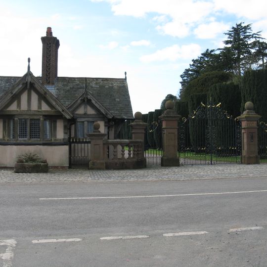 Lodge to Broxton Old Hall