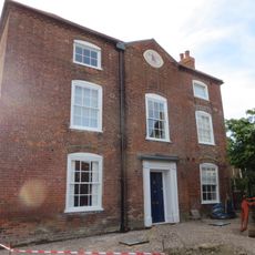 18 And 20, Queen Street