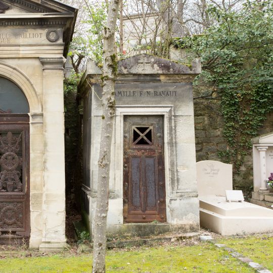 Grave of Ravaut