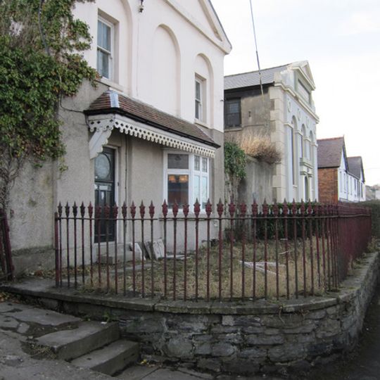 No.12 Coleshill Street