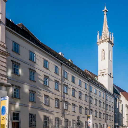 Augustinerkloster mit Augustinersaal und Refektorium, Augustinerdurchgang