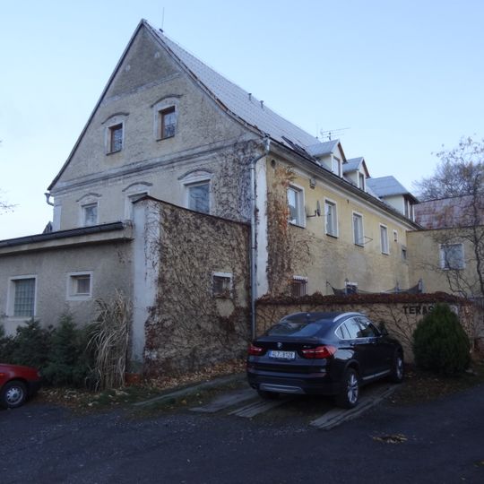 Zemědělský dvůr čp. 422