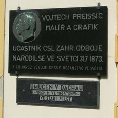 Pamětní deska Vojtěchu Preissigovi na zdi zámku ve Světci