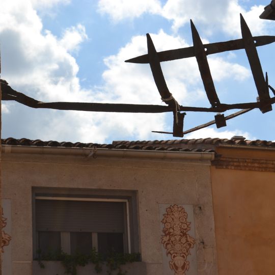 Antigues teieres d'enllumenat públic