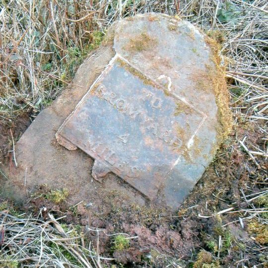 Milestone, Martins Castle