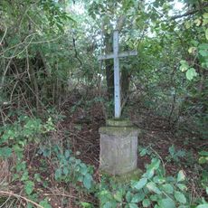 Kříž jižně od Radnic