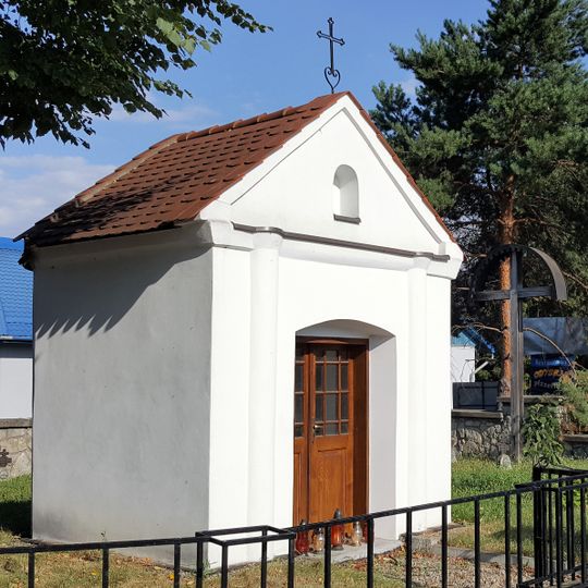 Kapliczka przydrożna w Tarnowcu