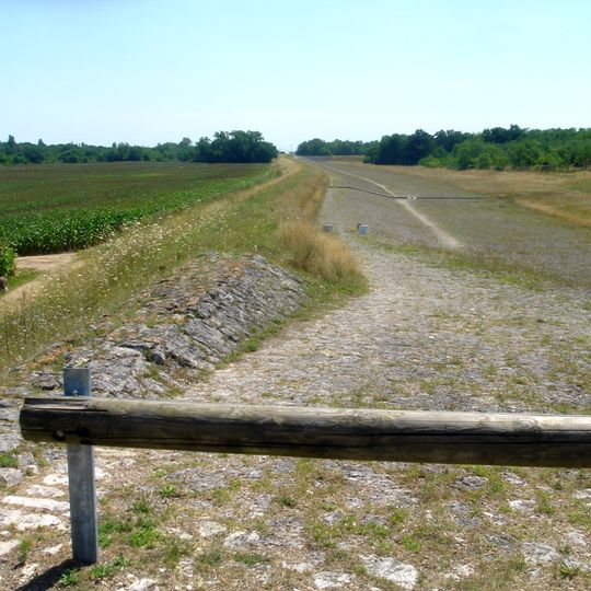 Spillway of Jargeau