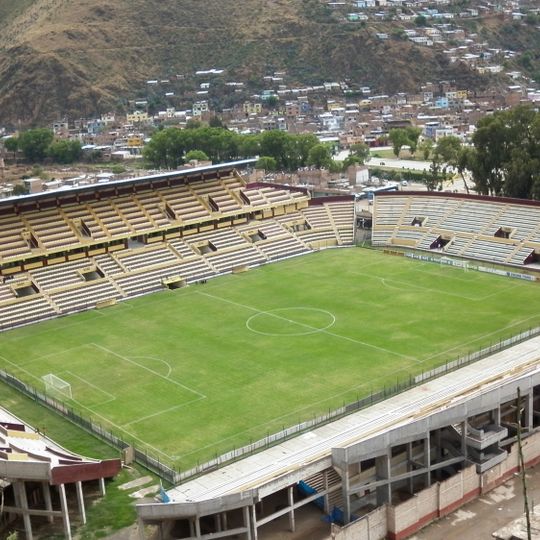 Estadio Heraclio Tapia