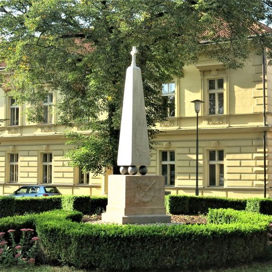 Pomník padlým ve válkách 1859, 1866 a 1878 v ulici Nazaret v Čáslavi