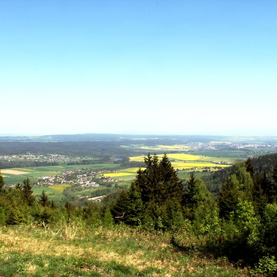 Bělohradská pahorkatina