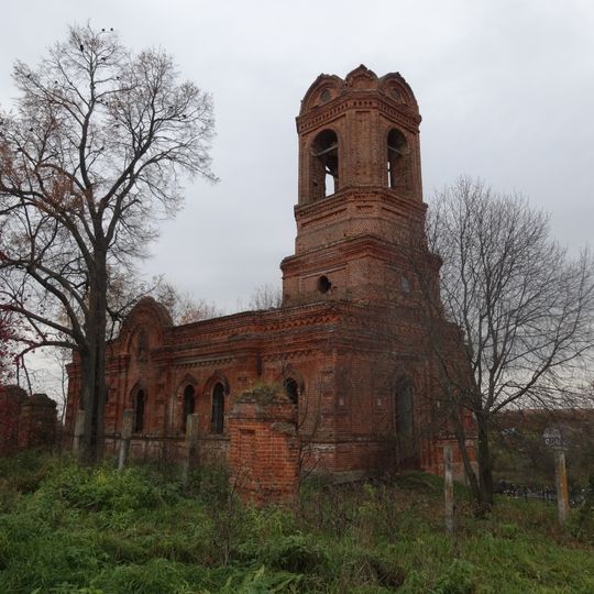 Церковь Флора и Лавра с колокольней