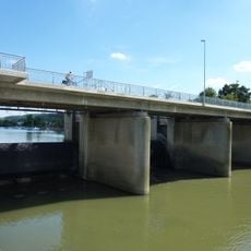 Staustufe Oberesslingen