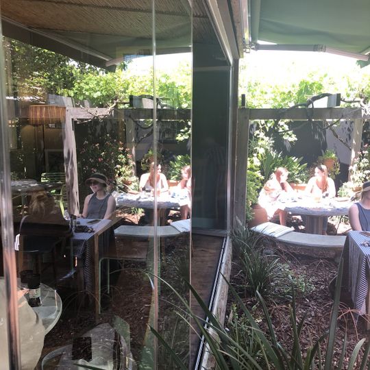 Starlings Cafe