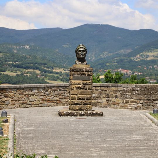 Busto a Dante Alighieri