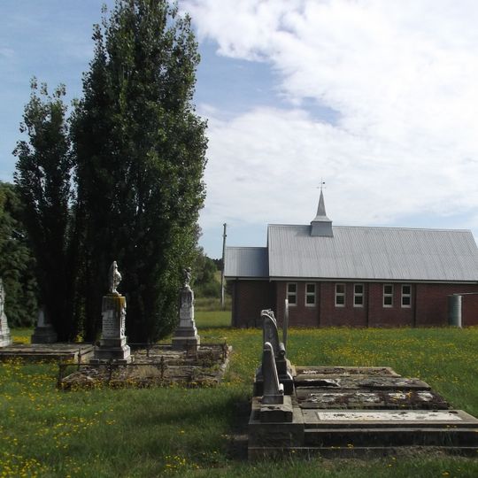 Uniting Church Cemetery Hobbys Yards
