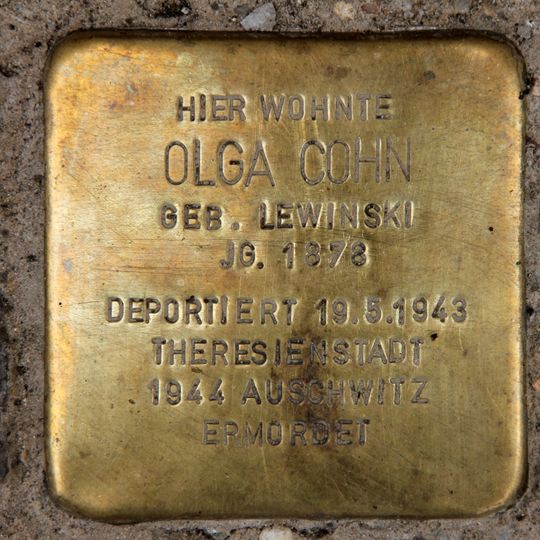 Stolperstein en memoria de Olga Cohn