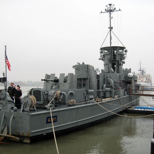 USS LCS-102
