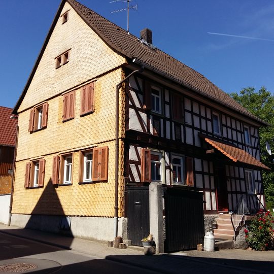 Haus Wilhelm-Leuschner-Straße 24