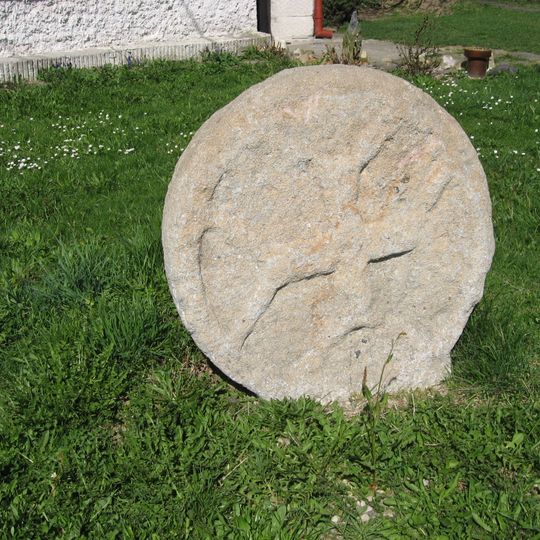 Hraniční kámen - kruhová stéla