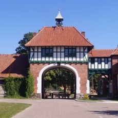 Budynek bramy przejazdowej z łącznikiem