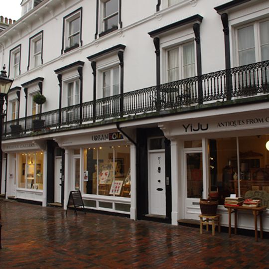 21-29, The Pantiles