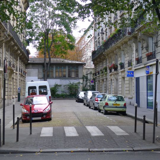 Square Frédéric-Vallois