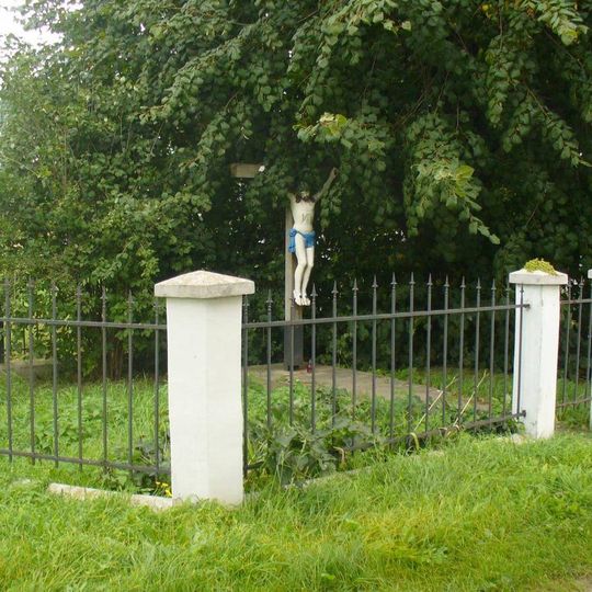 Kříž u stadionu v Českých Kopistech