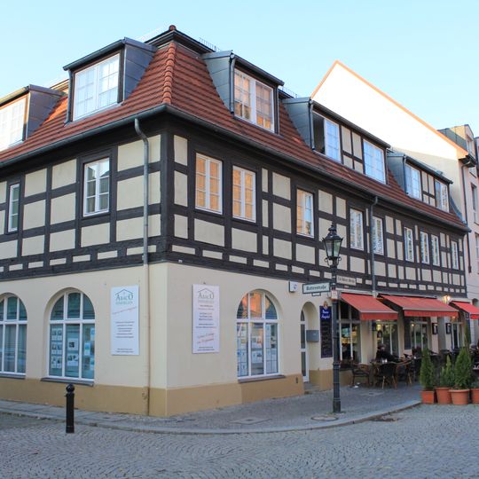 Hotel  Zum Stern , wohl nach Carl-Schurz-Straße 47, Ritterstraße 1