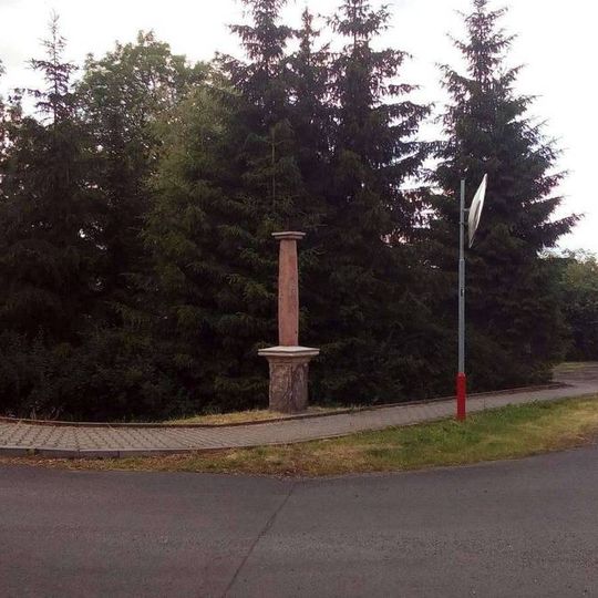 Sloup se sochou Krista Trpitele