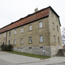 Ehemaliges Schulhaus, jetzt Pfarrzentrum