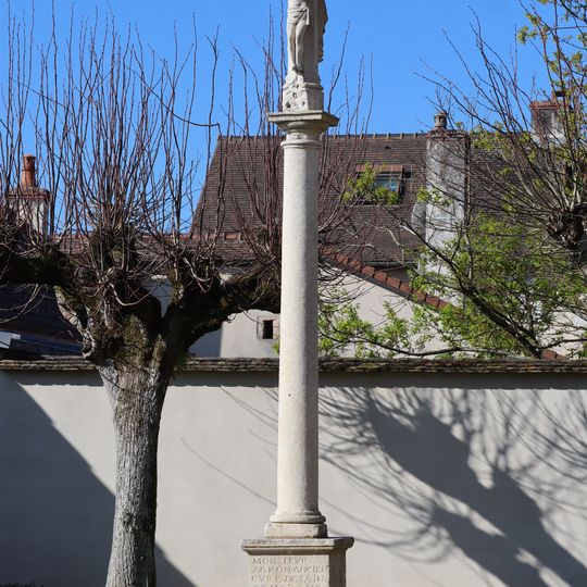 Croix de cimetière de Saint-Martin-sous-Montaigu