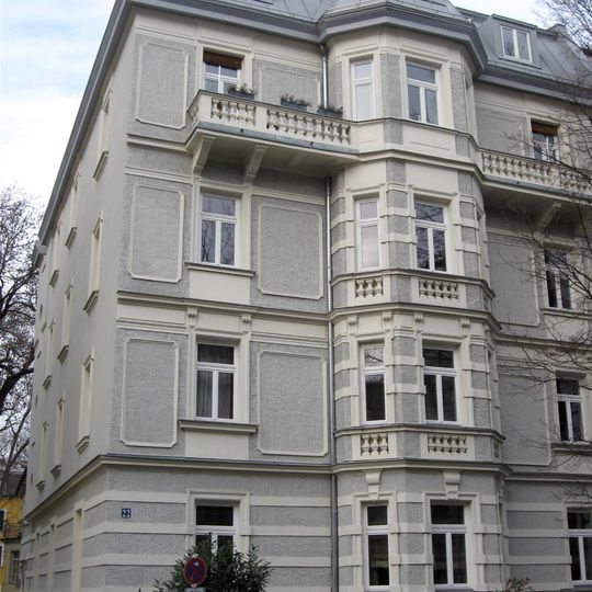 Mietshaus Georgenstraße 22