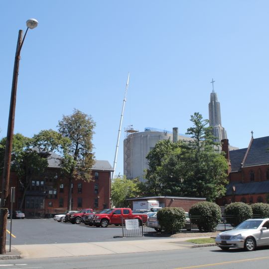 Asylum Avenue District