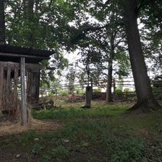 Kříž v Brandlíně v oboře