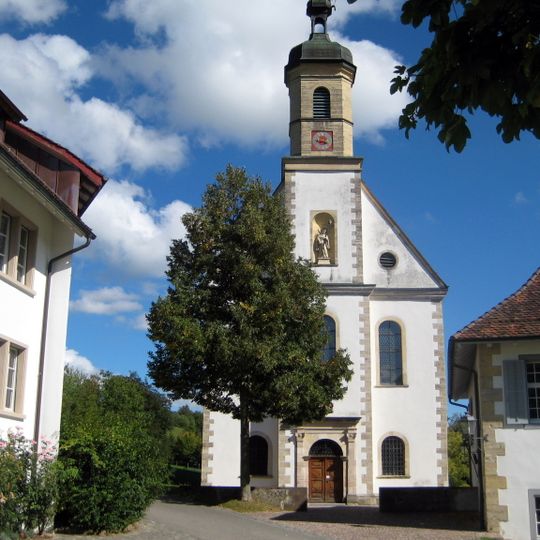 Former Cistercian convent with church, convent building and convent barn