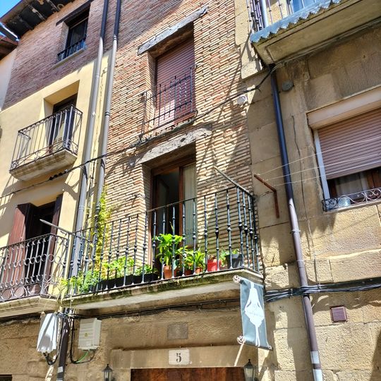 Casa Santa Engracia 5