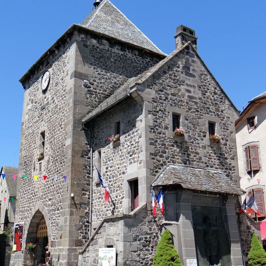 Monument aux morts de Mur-de-Barrez